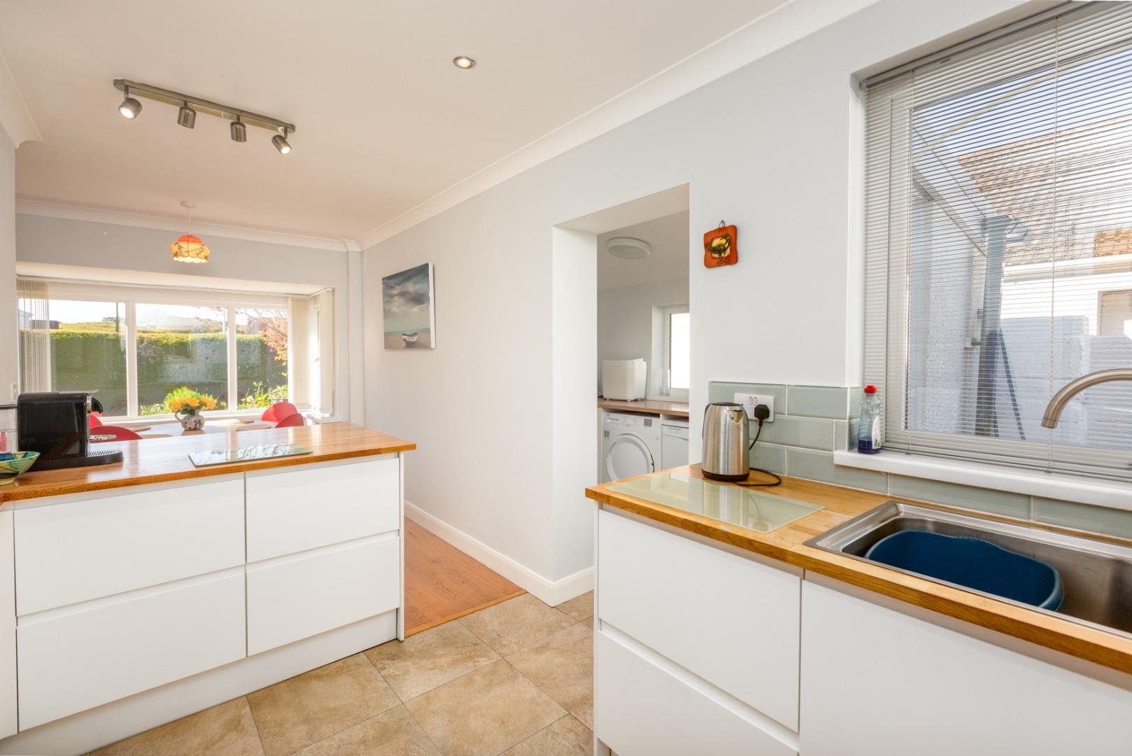 Three Cliffs Drive, Southgate, Swansea, SA3 2BN